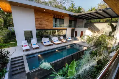 Image de Belle maison 5br oasis tranquille avec piscine à seulement 2 minutes de Playa Guiones