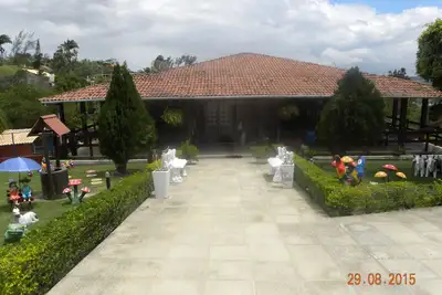 Image de Mansion à Gravesend extérieur privé - 6/4-4 suites