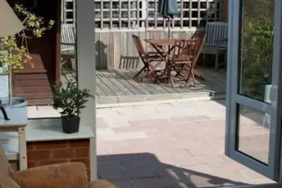 Image de Maison de ville à Kelyma Lymington, Nord des Pays-Bas, avec plage / lac