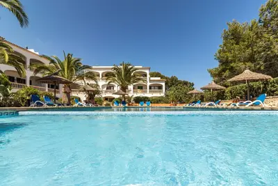 Image de Holiday Apartment Buena Vista with sea views, pool and close to the beach in Cala Santanyí