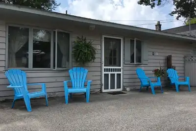 Image de Parkview Cottage 12 - demi-pâté de maisons de la plage du lac Michigan
