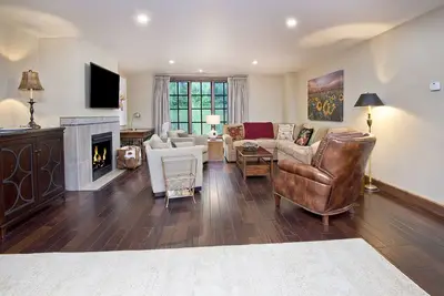 Image de * Nouvelle inscription * - Navette gratuite vers les pistes et restaurants - Nombreuses commodités.