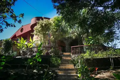 Image de Centre de retraite de 4 acres, 30 personnes, Piscine, Avec personnel, Restauration en plein air, Ateliers