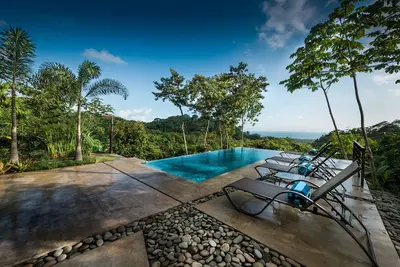 Image de Encantada- Villa neuve, vraiment spectaculaire avec vue sur la montagne et l'océan