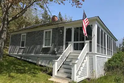 Image de The Binnery: un chalet confortable sur la côte du Maine