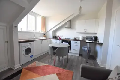 Image de Dwell Living - Loft spacieux dans le centre-ville