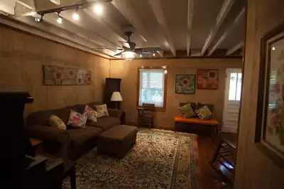 Image de La maison Monroe au bord de la rivière Greenbrier