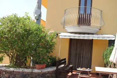 Image de Domos Cotticone (mini-complexe d'appartements)