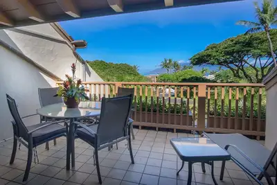 Image de Vue sur l'océan, condo 2 chambres avec mobilier hawaïen tropical et critiques 5 étoiles! Mb214