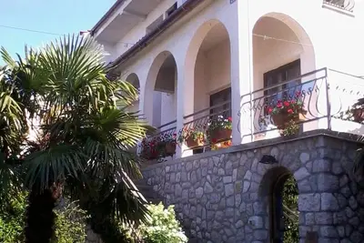Image de Appartement Njivice *** avec Wi-Fi, vue sur la mer, air conditionné, à 200m de la mer