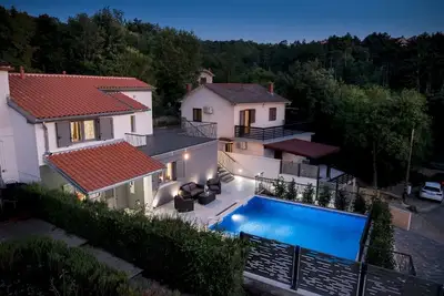 Image de Villa de luxe Future à Klimno