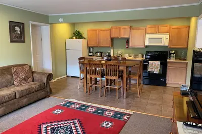 Image de Le seul logement situé à l'entrée de Whiteface Olympic Mountain.