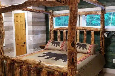 Image de Cabine de gardien de contes dans les bois -Clemson
