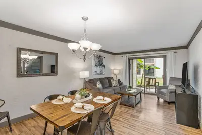 Image de Nouvelle Liste! Glorious Getaway, 2 chambres / 2 salles de bain