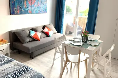 Image de Charmant studio climatisé avec balcon et parking