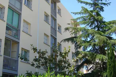 Image de Hyères, studio entièrement équipé pour 4 personnes  dans résidence très calme