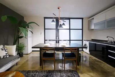 Image de Penthouse Unique 2 Chambres Central @ Jongno / Snuh - D310