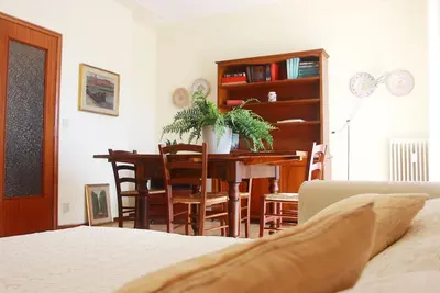 Image de Appartement lumineux, aéré, 4 étage, place machine avec portes