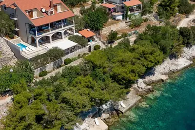 Villa Amfor - Villa 6 chambres avec terrasse et piscine, jacuzzi 2x et vue sur la mer