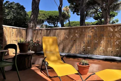 Image de Romantique appart 2 Pièces à 150m plage ds villa, terrasse, jardin, parking prive