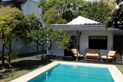 Image de Casa con garage y piscina climatizada