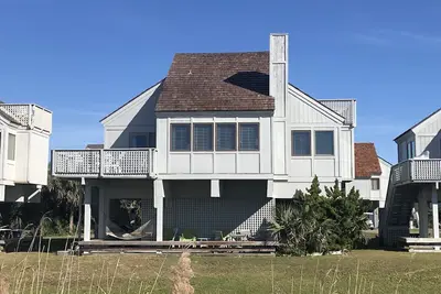 Image de Nouveau sur Vrbo - Vues panoramiques sur l'océan, intérieur frais, à quelques pas de la plage