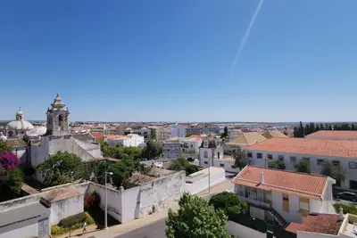 Image de Apt De Luxe Au Centre Tavira Avec Vue Mer