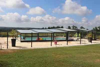Image de gite de charme, piscine Chauffee De Mai /01 Octobre