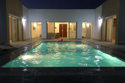 Image de Tres Belle Villa Plein Pied Avec Piscine Sans Vis A Vis