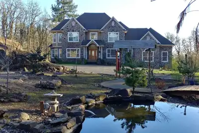 Image de Exquis Estate Home sur 10 acres dans le nord d'Albany
