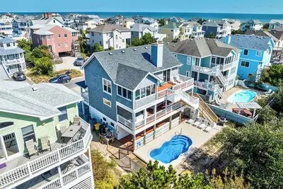 Image de Barefootin '| 50 m de la plage | Bain à remous, piscine communautaire