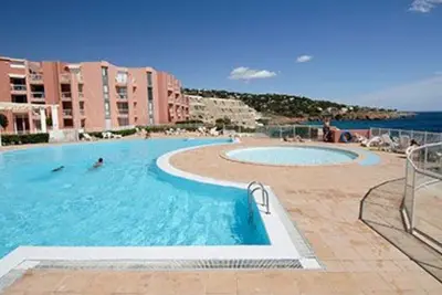 Image de Charmant studio avec piscine et vue sur mer pour 4 personnes en Rez de Jardin