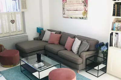 Image de Maison 3br à W Kensington proche de toutes commodités et transports - grande remise