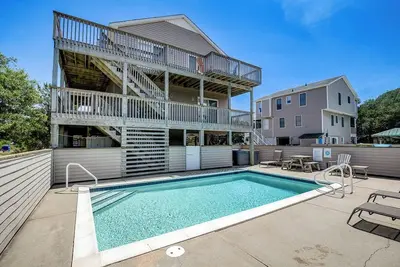 Image de Verre de mer | 150 m de la plage | Piscine privée, bain à remous
