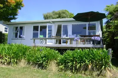 Image de Chalet au bord du lac Omori