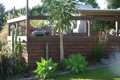 Image de Notre cabane dans les arbres, retraite rurale privée.