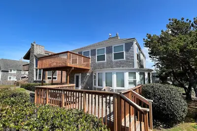 Oceanfront 5b / 3Ba 10 personnes w / Hot Tub, Vues, Ping Pong