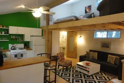 Image de Meilleur emplacement central / Oasis urbaine privée / Travis Heights près de SoCo et du centre-ville