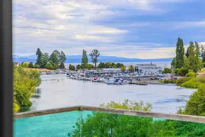 Image de Appartement Watermark de luxe à son meilleur avec une vue imprenable