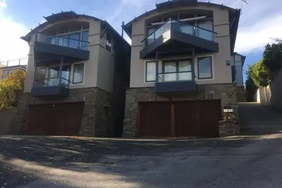 Image de Appartement luxueux au bord du lac