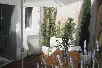 Image de Maison  avec patio, esprit \"cabane\" centre Arcachon, plage à 200m. Idéal famille