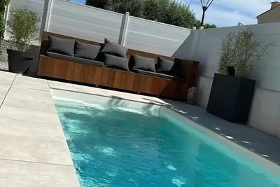 Image de Villa au calme, piscine, à proximité de la plage
