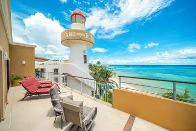 Image de Penthouse sur la plage avec vue sur la mer à El Faro - Surf 408