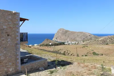 Image de Studios de vacances construits en pierre naturelle dans un paysage calme et à couper le souffle!