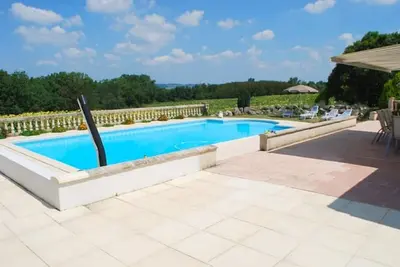 Image de Grande maison de campagne entierement renové avec piscine