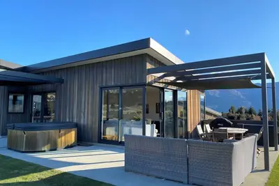 Image de La porte jaune - Wanaka, Otago