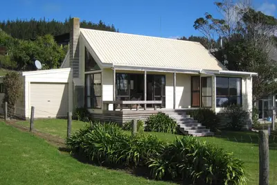 Image de Beachfront Cottage - Gîte Opito Bay
