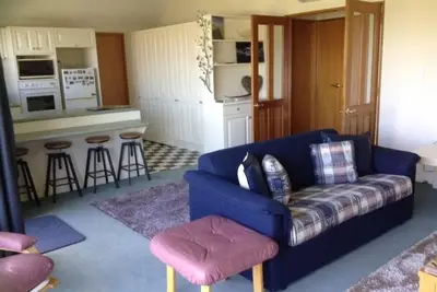 Image de Darfield à droite sur la rue principale U2