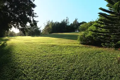 Image de Studio paisible et privé - Ferme de fruits bio de 12 acres Plage 10min