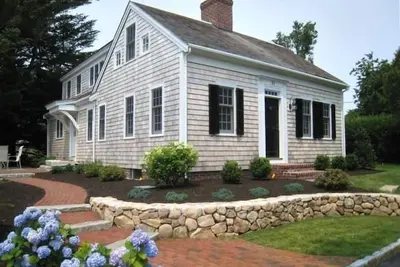 Image de Chatham Conservation Award: Antique Cap à Chatham Centre